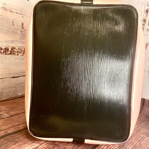 Louis Vuitton Petite Noe custom painted - Picture 10 of 16